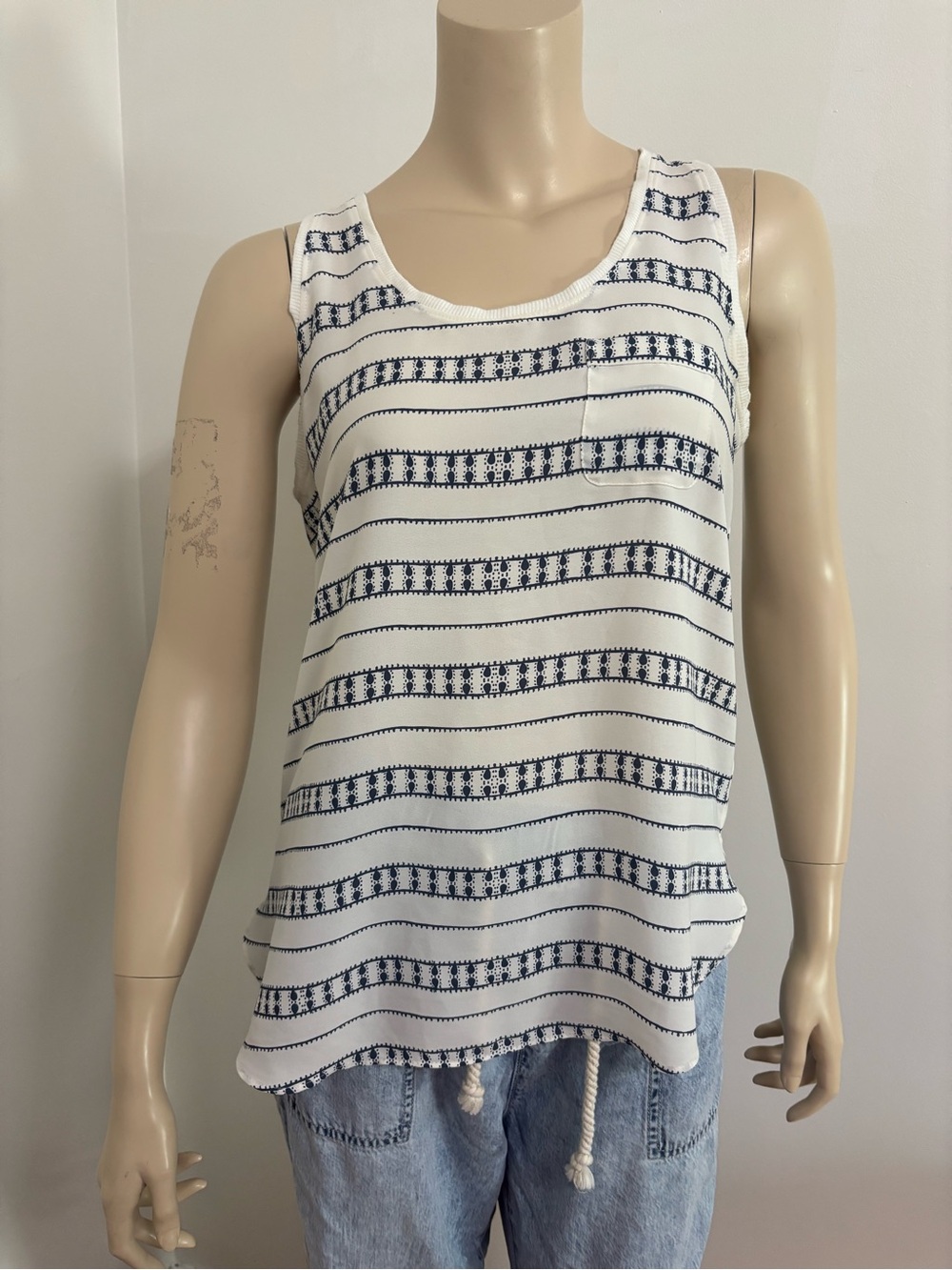 Loft Women's White & Navy Striped Sleeveless Tank Top XS